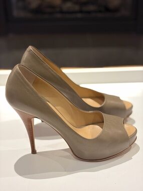 Giuseppe Zanotti Peep-Toe Leather Heels